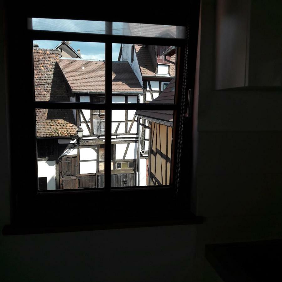 Comme Une Tour Dans Le Centre Historique 부스윌레 외부 사진